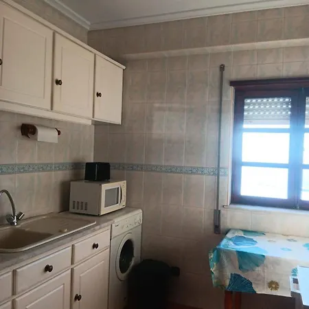 Appartement Mit Den Fuessen Im